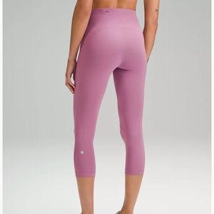Lululemon swift speed high rise crop